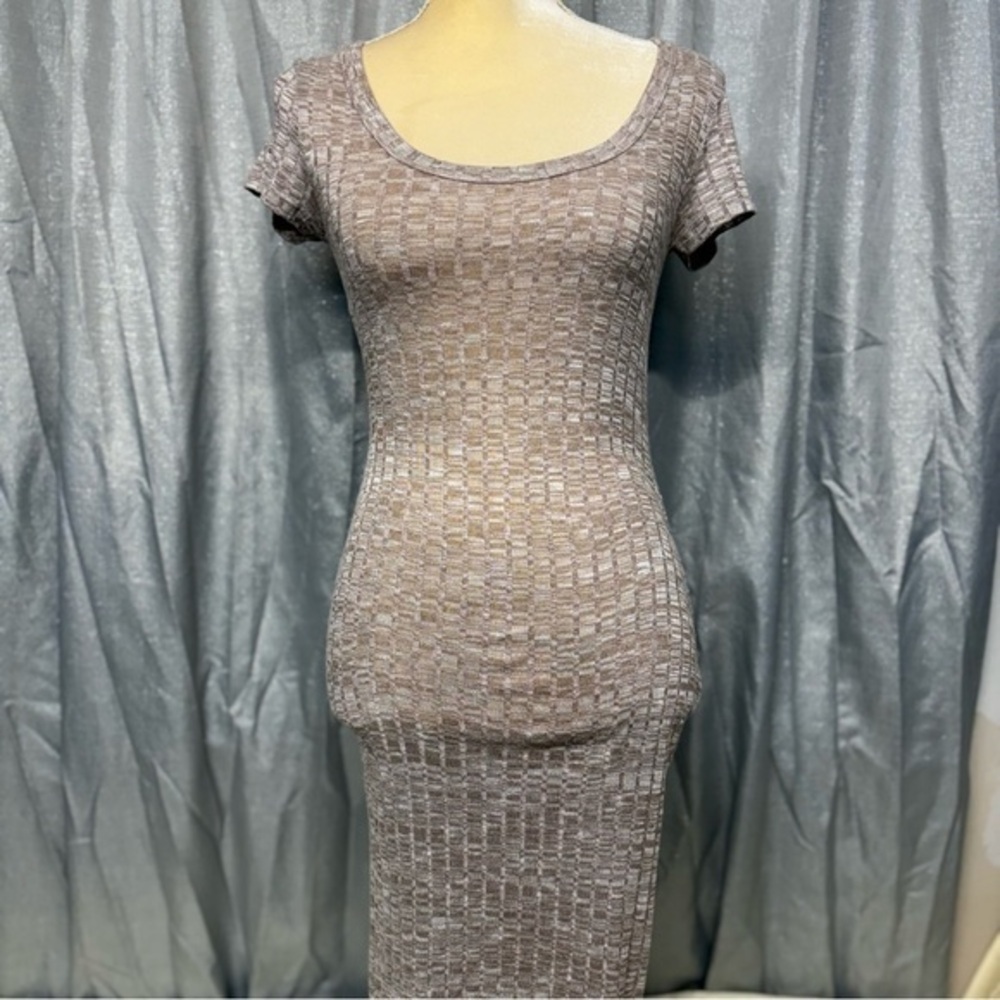 American Dream short-sleeve, scoop-neck, midi bodycon dress.